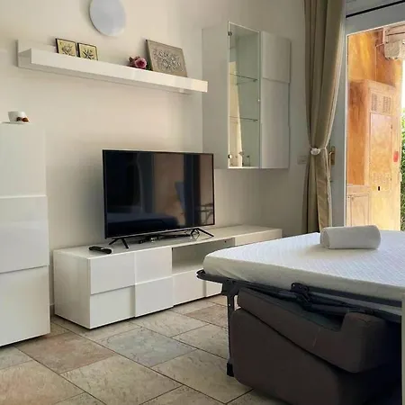 Nyaraló Casa Vacanze A Pittulongu Vicino Al Mare Olbia
